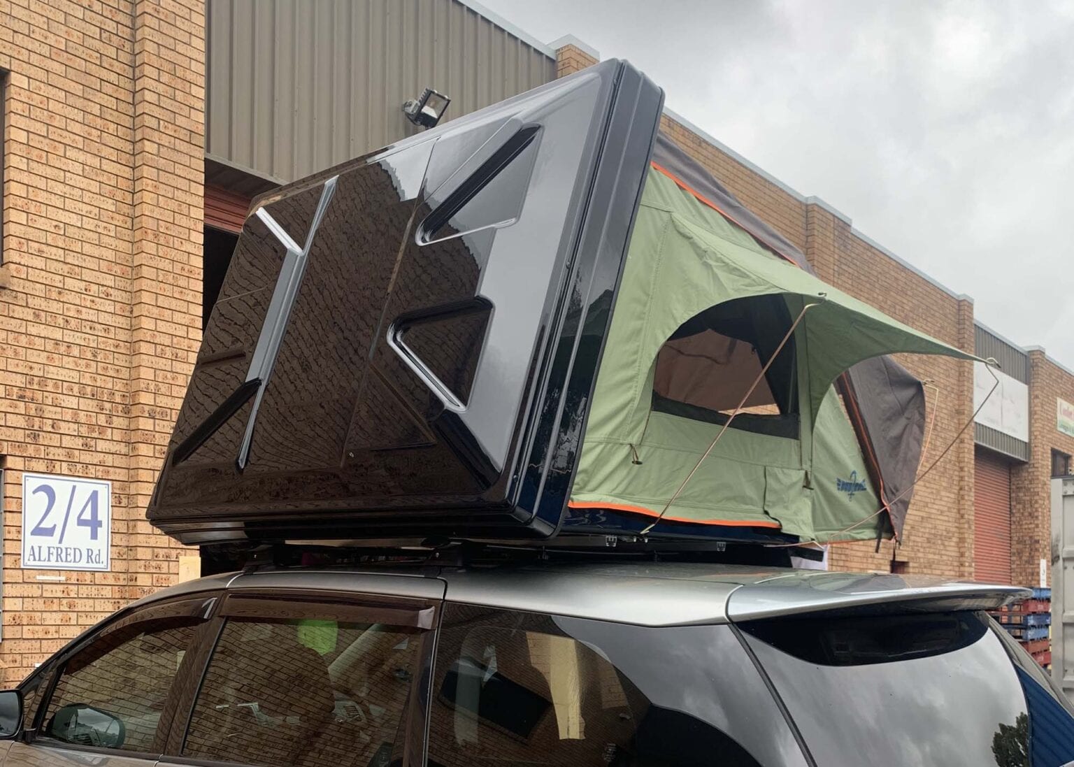 hard shell roof top tent with mattress included